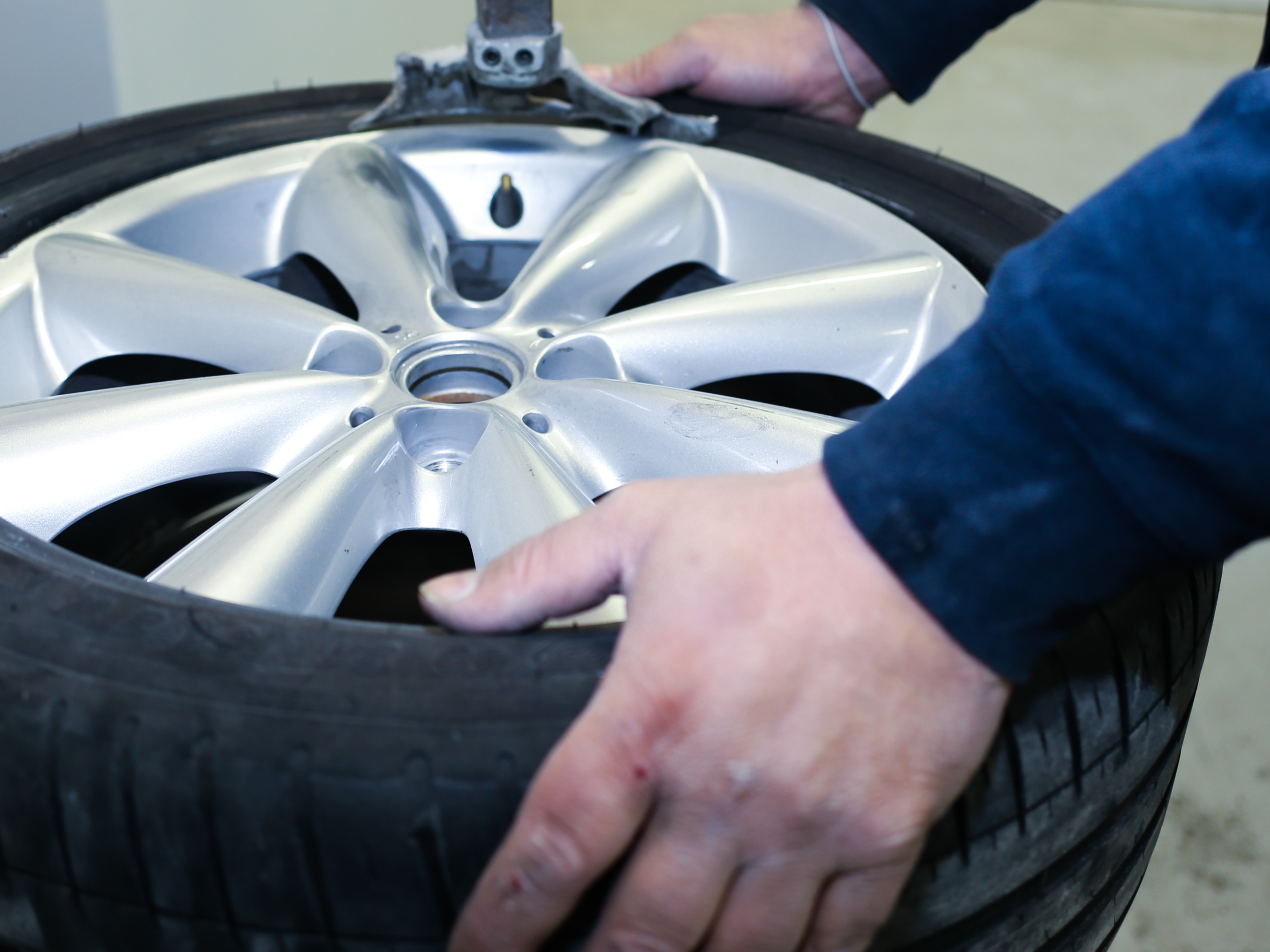 Carrozzeria Puntocar - Riparazione e Sostituzione Gomme